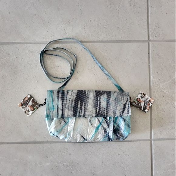 Malia Designs Purse - Picture 2 of 4